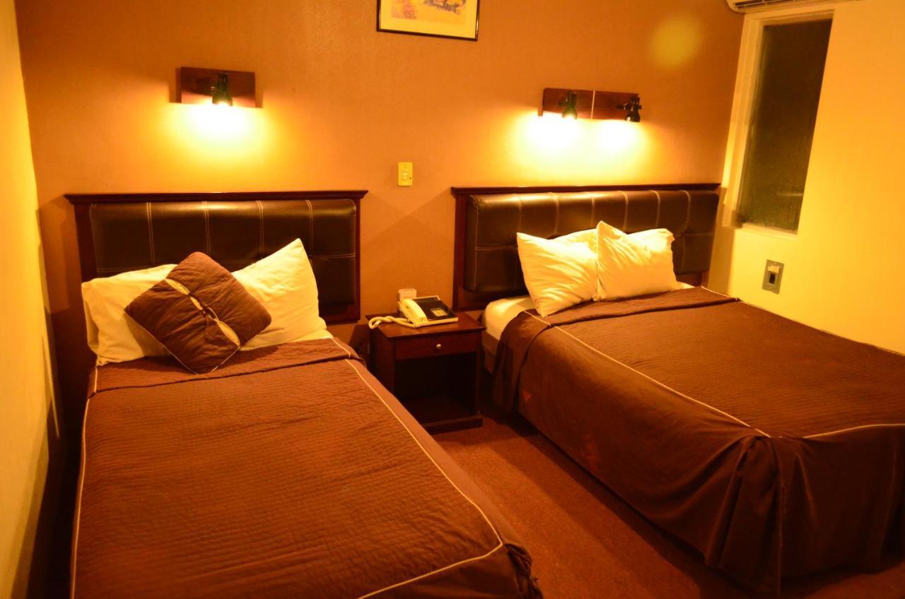 Hotel Flamingo Kristal Ирапуато Екстериор снимка